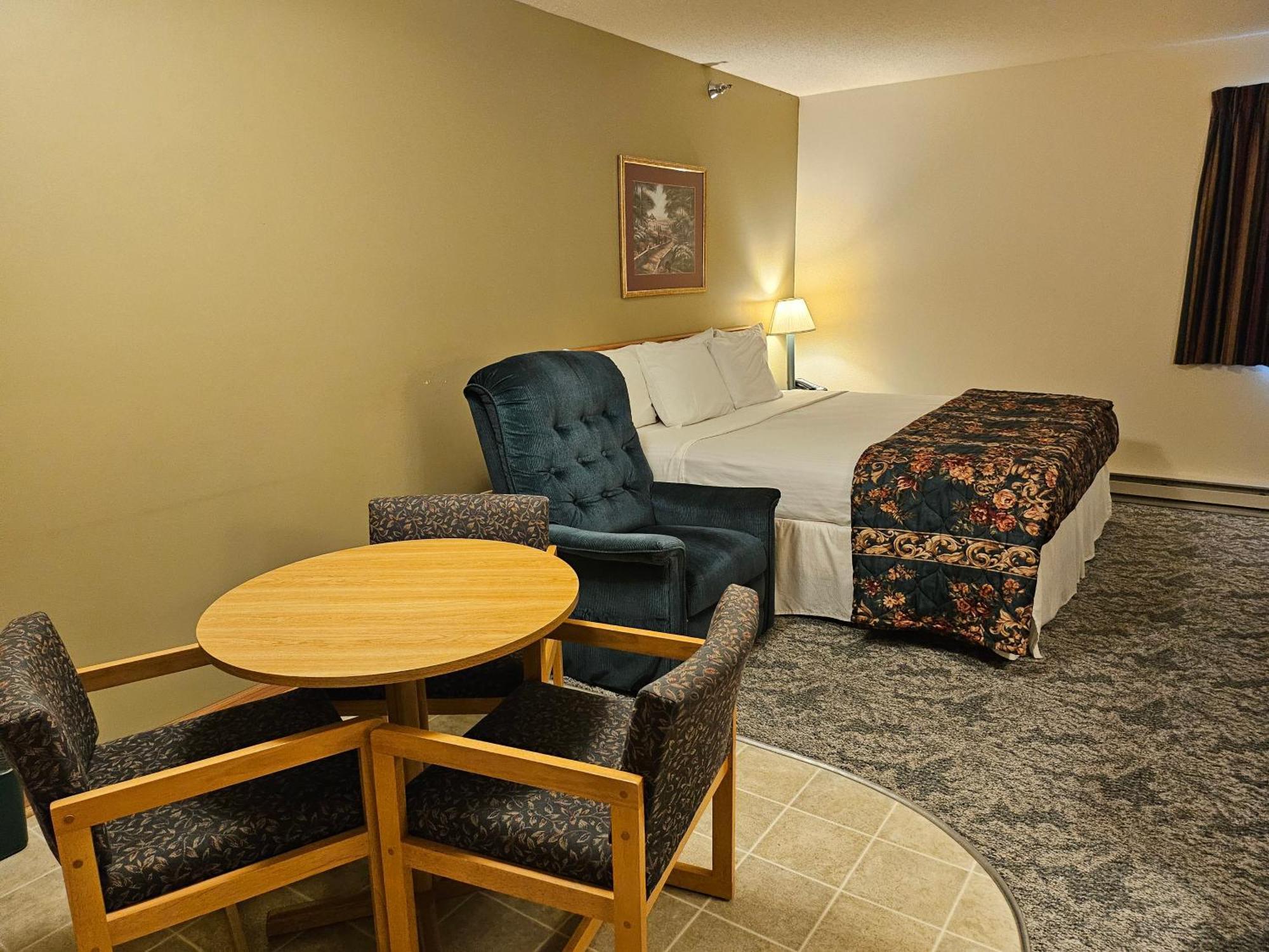 Lincoln Host Motor Inn Escanaba Kamer foto